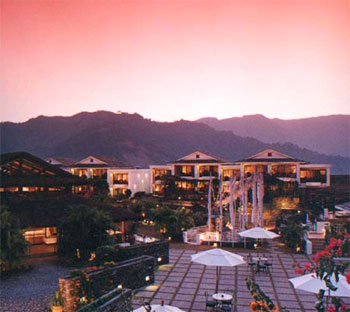 Shangri-La Village Resort
